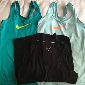 Nike X-Small Tank Tops